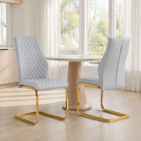 Set di 2 sedie da pranzo, schienale alto, PU effetto pelle grigio chiaro, telaio in metallo DESVIAE (1/5)
