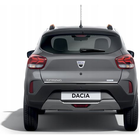 Dacia Spring - Finitura cromata per il portellone posteriore (1/5)