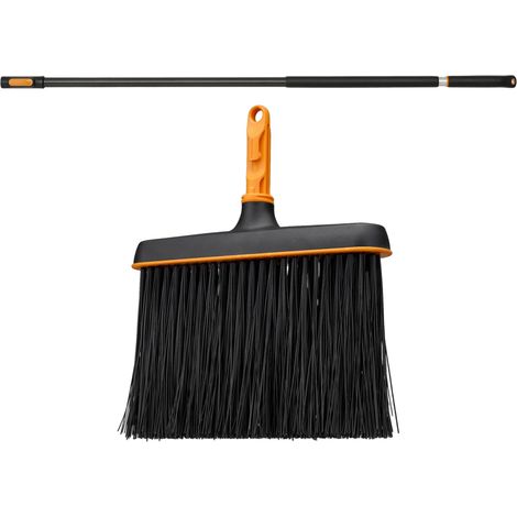 Brosse à tête étroite FISKARS ONECLICK pour cheveux longs 27 cm + manche 119-174 cm (1/5)