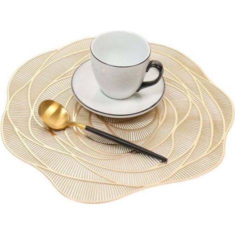 Placemats: 6 PVC placemats, washable, non-slip, wear-resistant and heat-resistant, easy to clean and store. (1/4)