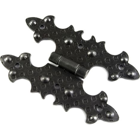 Cerniere rustiche in ferro martellato nero 40 x 68 mm.