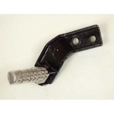 [PRODUIT D'OCCASION] Platine de repose pied passager gauche origine pour Scooter (1/3)
