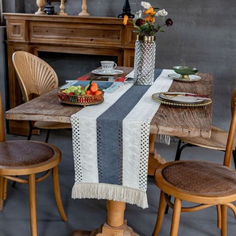 Chemin de Table en macramé, Chemin de Table à Manger 30x180 cm Coton Naturel et Lin, décor de Table à Pompons en Dent au Crochet bohème,Gris-bleu (1/5)