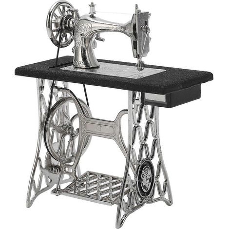 Machine à coudre décorative style rétro pour maison de poupée, fabrication soignée en alliage, à monter soi-même. (1/4)