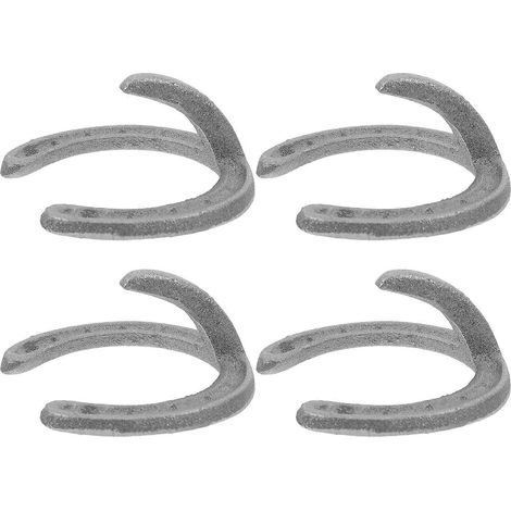 Quatre crochets en fonte en forme de fer à cheval, adaptés à un porte-manteau mural de style campagnard vintage. (1/5)