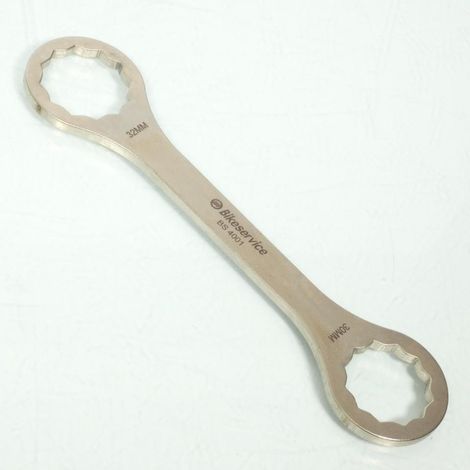 Gabelschraubenschlüssel Maulschlüssel 30x32mm für Motorrad Neu (1/5)