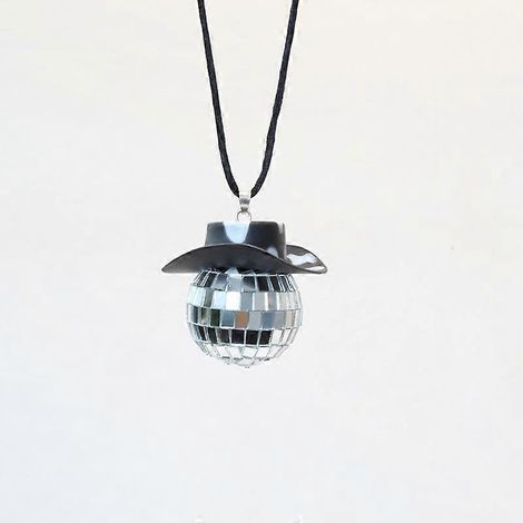 Accessoires de voiture : chapeau de cowboy à boule disco, accessoires intérieurs, accessoires mignons et décorations à suspendre. (1/4)