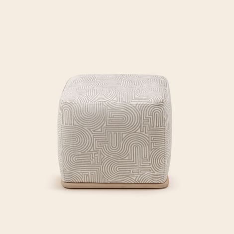 Pouf en Bois et jacquard Klark ARNEL