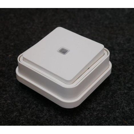 cubyko bouton poussoir 1O à voyant témoin encastré blanc (WNE023B) (1/2)