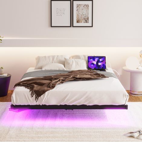 Lit 140x200 cm noir avec LED et USB, structure en métal, sans matelas MEUBLIV (1/5)