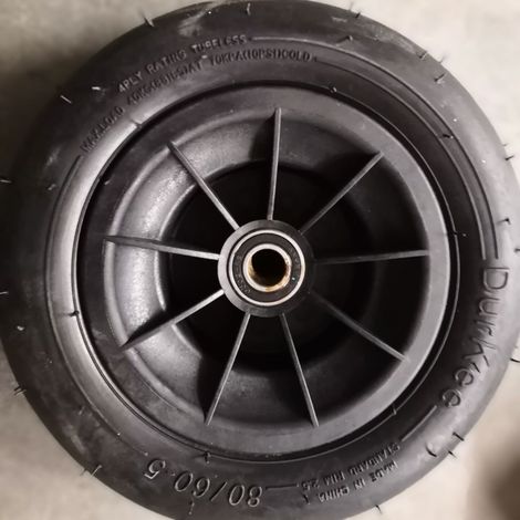 Direkte Lieferung von Xiaomi Elektrorollern und Go-Karts mit schlauchlosen 80/60-5 Reifen und 80/60-5 Felgen/Reifen, ohne Aufpreis.