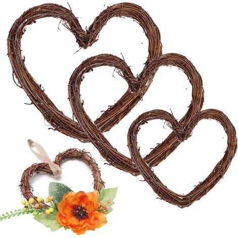 Rotin Coeur Couronnes 3 Pezzi Couronne Rustique en Rotin Couronnes de Vigne Couronne de Porte à Suspendre Pendentif Couronnes Guirlandes pour DIY Décoration Murale de Porte (10,15,20cm) (1/5)
