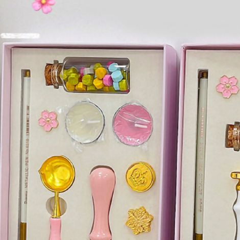 Jeu de tampons en cire motif cerise, tête amovible, manche en bois, coffret cadeau anniversaire rose (1/4)