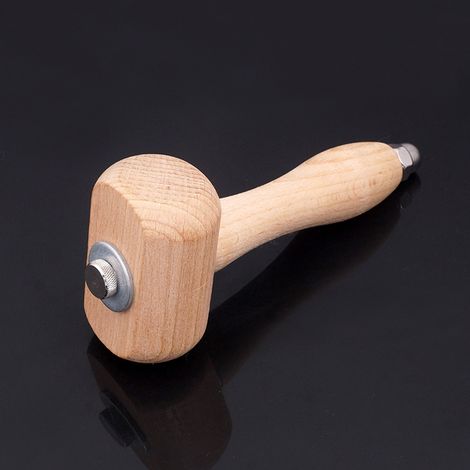 Mazo de madera de haya de 190 mm para tallado de madera y trabajos de cuero de precisión - Alta dureza, equilibrado para taller. (1/5)
