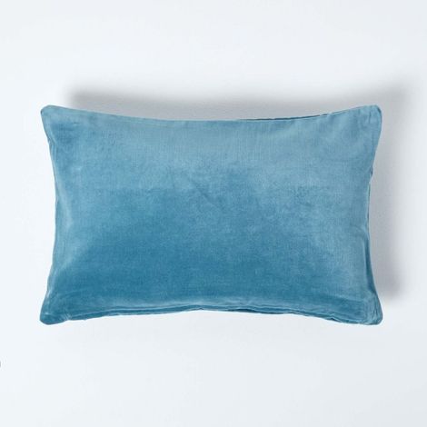 HOMESCAPES Blue Velvet Rectangular Cushion Cover, 30 x 50 cm