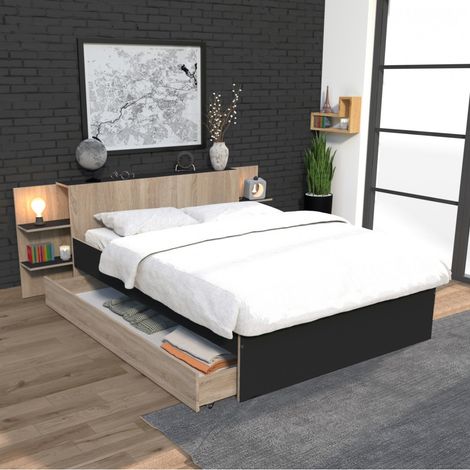 Le Quai Des Affaires – Lit adulte 140x190 cm – Tête de lit étagère + 1 tiroir de rangement – Décor noir et chêne blanchi – Dimensions 216x216x80 cm