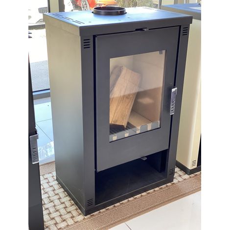 Estufa de Leña Lheia – 7,5 kW Diseño Moderno y Calefacción Eficiente (1/5)