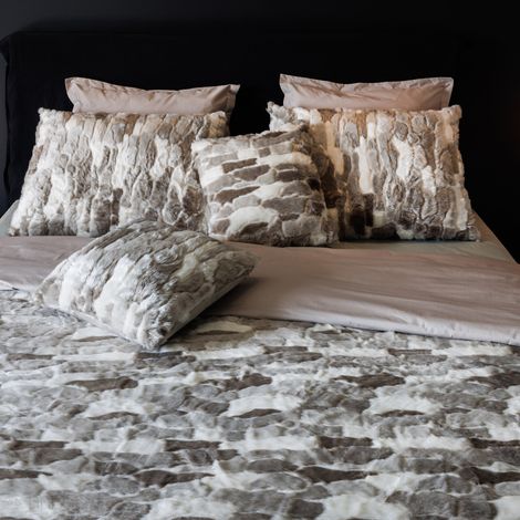 Plaid 150x200 LYNX en fausse fourrure doublée velours (1/4)
