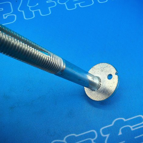 54580-2ZG0A is suitable for the lower control arm cross bolt and lower suspension eccentric bolt of Nissan Navara Rich 6. (1/4)