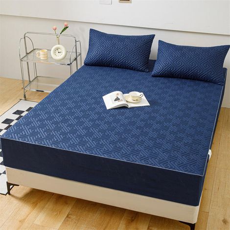 Matratzenbezug, 160 x 200 cm, effektiv mottensicher, 360° Rundumabdeckung, Polyester-Baumwoll-Mischgewebe, elastische Kanten, dunkelblau. (1/5)