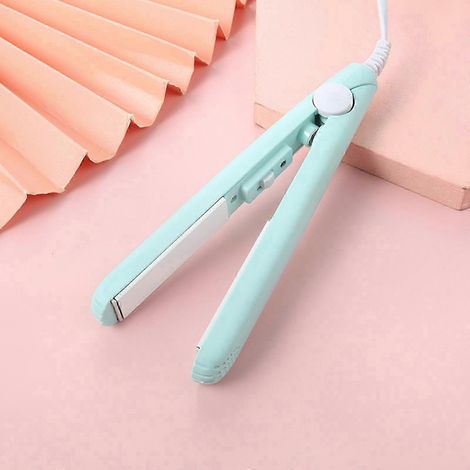 Cet outil de coiffure pour cheveux courts possède à la fois des fonctions de bouclage et de lissage, et sa conception portable le rend pratique pour les voyages. (1/2)