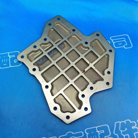 31728-5ZP0A is suitable for transmission filters of Nissan Patrol Y62, Infiniti QX80, Navara, and Terra. (1/4)