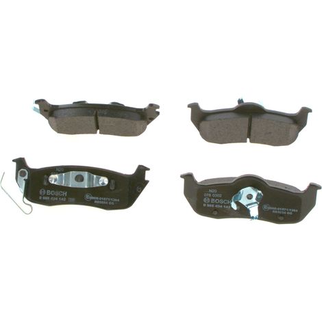 Plaquettes de frein arrière Bosch 0986494142 (1/5)
