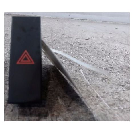 [PRODUIT D'OCCASION] Bouton De Warning CHEVROLET Spark ♻️ Ref Oe. 95231309 - Garantie à vie (1/3)