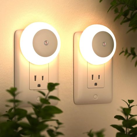 2 veilleuses LED murales – 0,5 W blanc chaud, détecteur crépusculaire – pour chambre, salle de bain, couloir et cuisine (1/4)