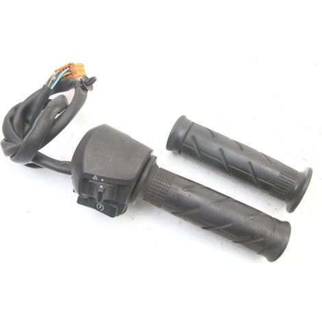 [REFURBISHED] COMMODO DROIT HONDA FES S-WING SWING ABS 125 2007 - 2015 (1/5)