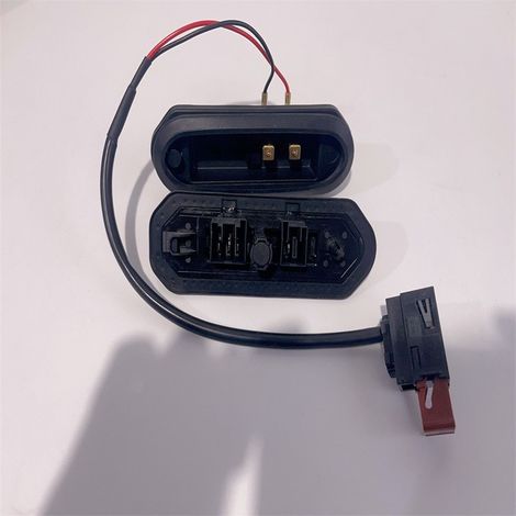 Gilt für die Fiat-Modelle 1348483080, 6366C5, 1348484080 und 1373238080. (1/5)