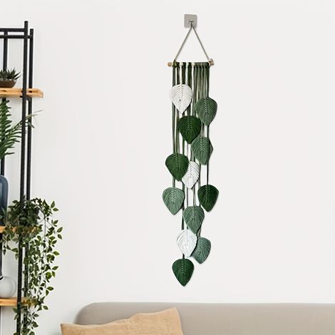 Grande décoration murale tissée à la main une pièce artisanale idéale pour les chambres, mais qui apporte également une touche rustique aux salons d'appartement et aux chambres d'enfant. (1/5)