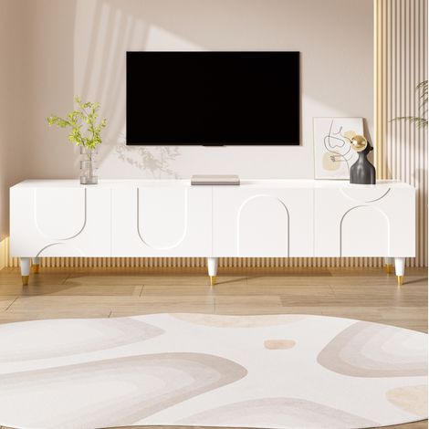 Mueble TV 180 cm con 4 puertas, relieve arqueado, almacenamiento organizado y patas de madera maciza, diseño contemporáneo, blanco (1/5)
