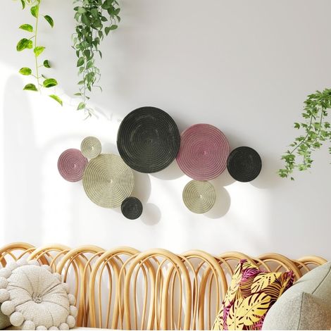 Decorazione da parete in metallo, set di 8 dischi multicolore, 110 x 7 x 58 cm DESVIAE (1/5)