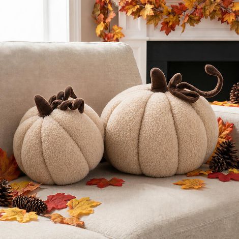 Lot de 2 Coussins Citrouille d'automne, Décoration d'halloween Douce Citrouille Coussins Décorative pour Sofa Canapé Chambre Décoration d'automne Thanksgiving (Beige) (1/5)