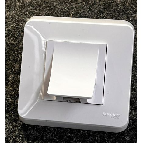 Sortie de cable blanc pour cable Ø 6mm à 12mm encastré kit complet avec support et plaque de finition UNICA PRO (1/4)