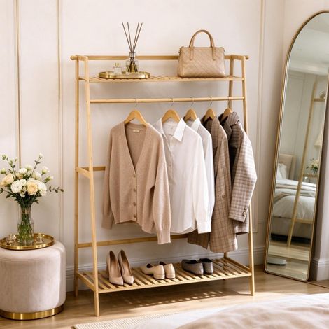 Pour entrée et dressing : optimisez le rangement avec cette penderie ouverte en bambou munie d'un système anti-basculement (1/5)