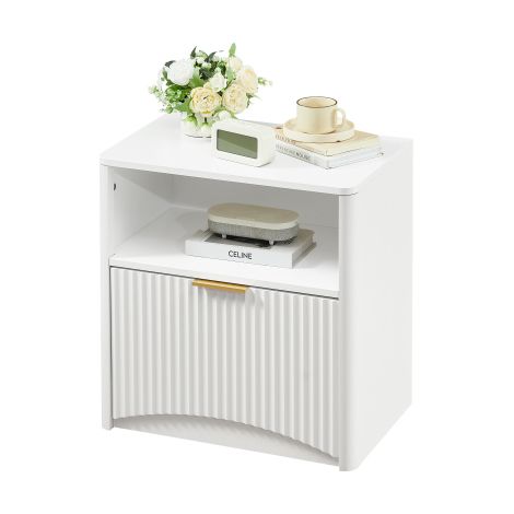 Chevet blanc à façade cannelée verticale dimensions 58×38×60cm, table de chevet moderne avec niche ouverte et tiroir pour rangement chambre