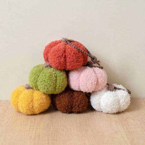 Citrouille Décorative - En Tissu Teddy Fleece - Diamètre 10 cm - Avec Cordon de Suspension - Pour Halloween, Action de Grâce, Décoration Automnale - Unité (1/5)