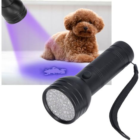 UV-Taschenlampe mit 51 LEDs zur Skorpionerkennung. Diese UV-Taschenlampe eignet sich ideal zum Aufspüren von Fälschungsschutzcodes, Tierurin, fluoreszierenden Substanzen, zum Vertreiben von Skorpionen (1/5)