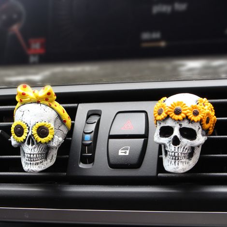 Décorations d'Halloween de parfum de voiture de crâne, accessoires de voiture de crâne pour l'intérieur des femmes, désodorisant de voiture de parfum de voiture drôle (1/5)