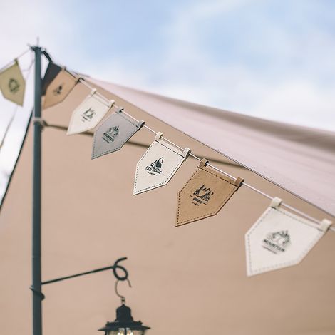 Filz-Zeltfahne für den Außenbereich, verstellbare Kordel, fünfeckige Campingfahne, dekorative Weihnachts-Campingfahne, Banner, fünfeckige Fahne (1/5)