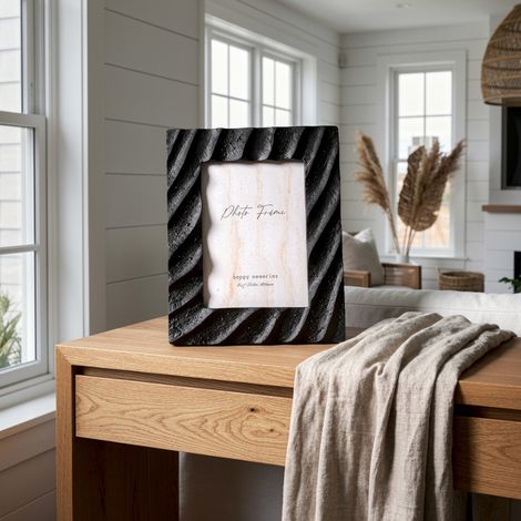 Timeless Sandy Textured Photo Frame (1/2)