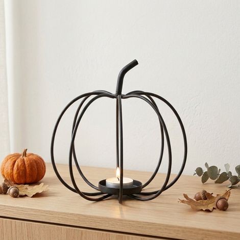 Seasonal Pumpkin Candle Holder Display (1/2)