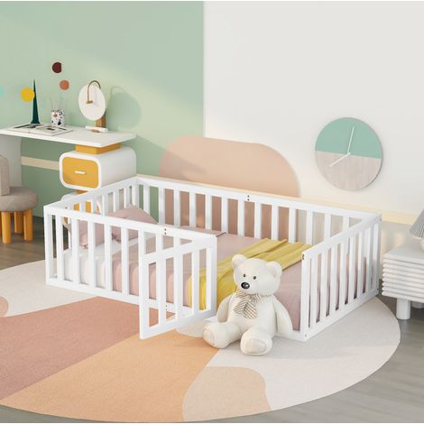 DESVIAE Lit au sol enfant 90 x 200 en bois massif blanc avec clôture et porte design sécurisé pour chambre enfant (1/5)