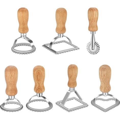 Lot de 7 Coupeurs de Ravioli, Moule a Ravioli avec Différentes Formes, avec Roulette, avec Poignée en Bois et Bord Cannelé, pour les Raviolis, Pâtes, Boulettes, Lasagnes, Pierogi (1/5)