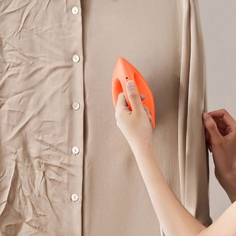 Mini handheld hot press iron, travel and home portable iron, suitable for handicrafts, patchwork, shoes, shirts. (1/5)