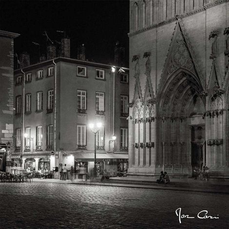 Tableau sur toile place Saint-Jean Lyon noir et blanc 45x45 cm - Impression sur Toile Murale Décorative - Image imprimée en HD sur Toile - Toile sur Châssis en Bois FSC - Fabriqué en France (1/5)