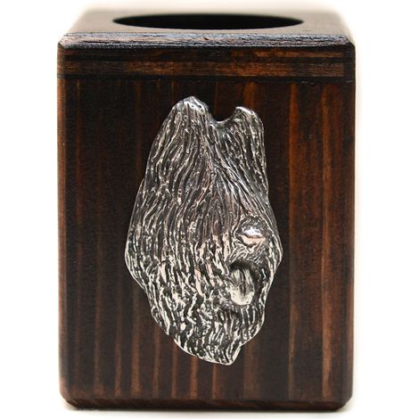 Pastore francese Briard, Berger de Brie I - candeliere in legno con cane, un souvenir unico dopo la perdita di un cane, realizzato a mano da Art-Dog (1/5)