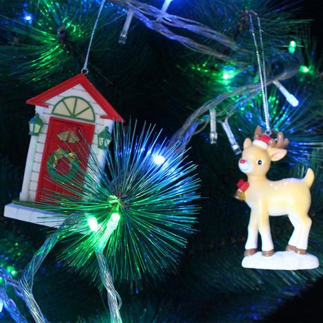 Set mit 6 Weihnachtsdekorationen aus Kunstharz: Weihnachtsbaum, Weihnachtsmann und Rentier, rote Serie, Einheitsgröße. (1/5)